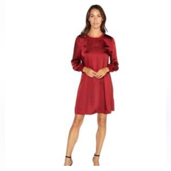 S’Edge Dresses & Skirts - NWT S’Edge Red Satin Shift Dress Sz M